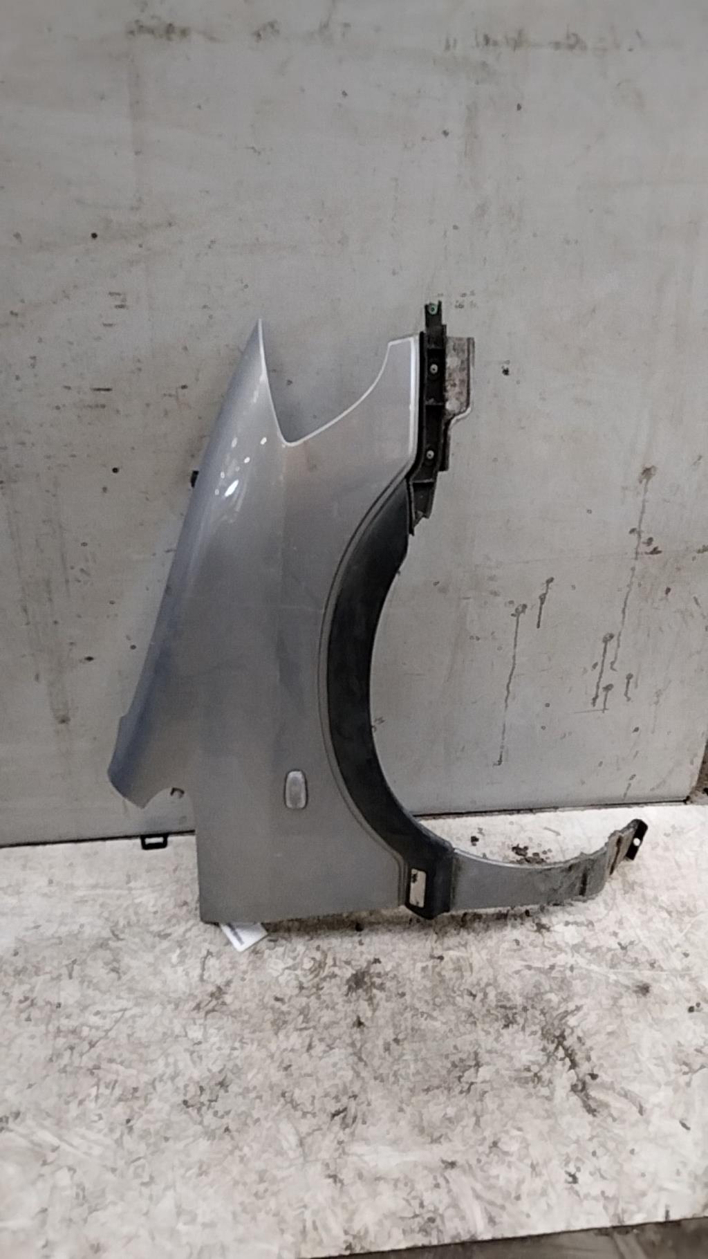 Parafango anteriore destro OPEL ZAFIRA Diésel - 1