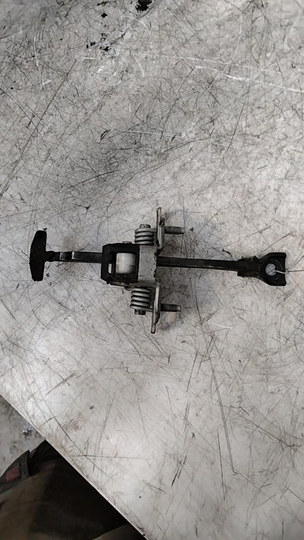 Arresto portiera posteriore sinistra CITROEN C4 GRAND PICASSO 1 Diésel - 1