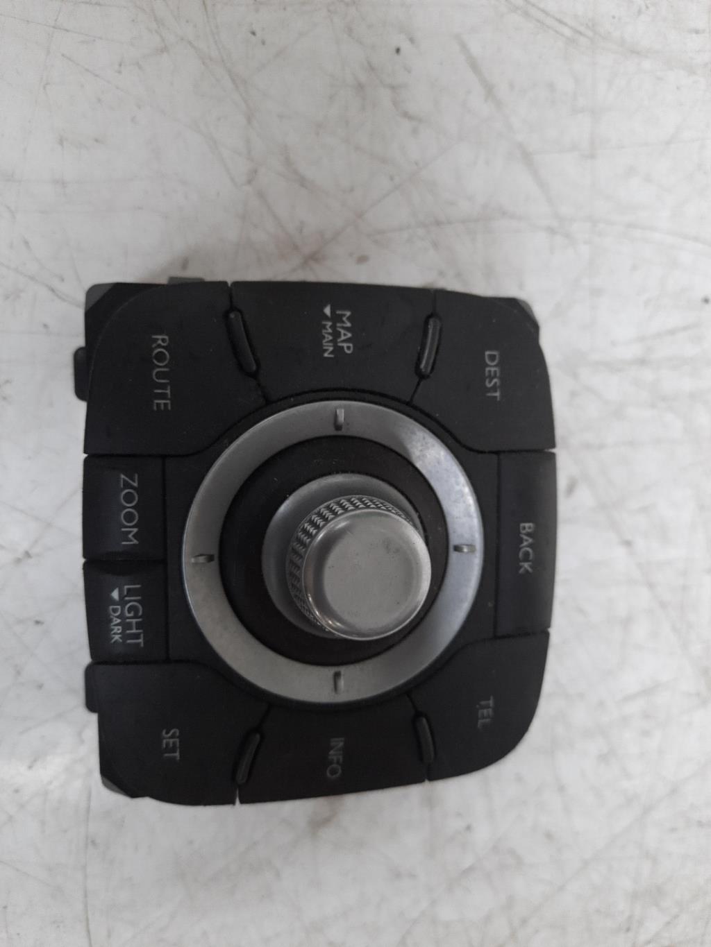 Commande GPS RENAULT LAGUNA 2 PHASE 2 Diesel - 1