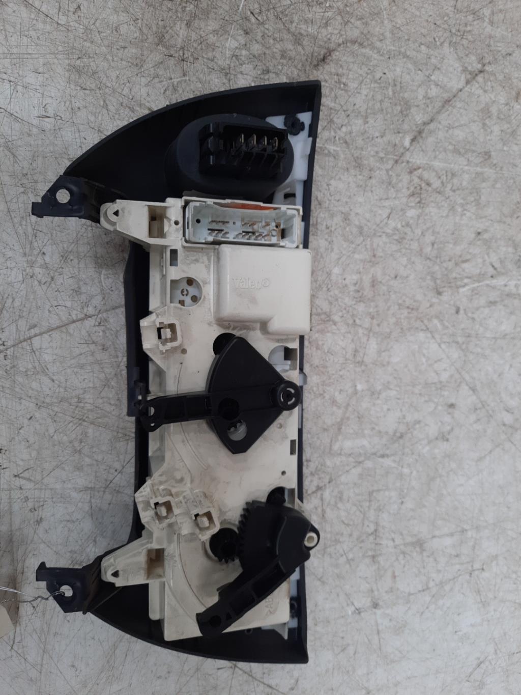 Commande chauffage RENAULT MEGANE 1 PHASE 2 COUPE Essence - 1