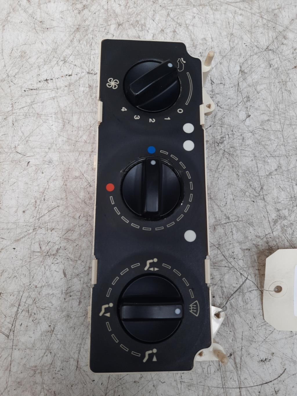 Commande chauffage CITROEN ZX PHASE 2 Essence - 1