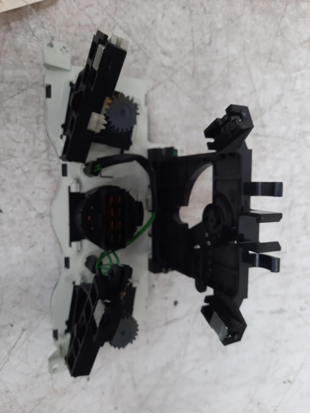 Commande chauffage HYUNDAI GETZ PHASE 2 Essence - 1
