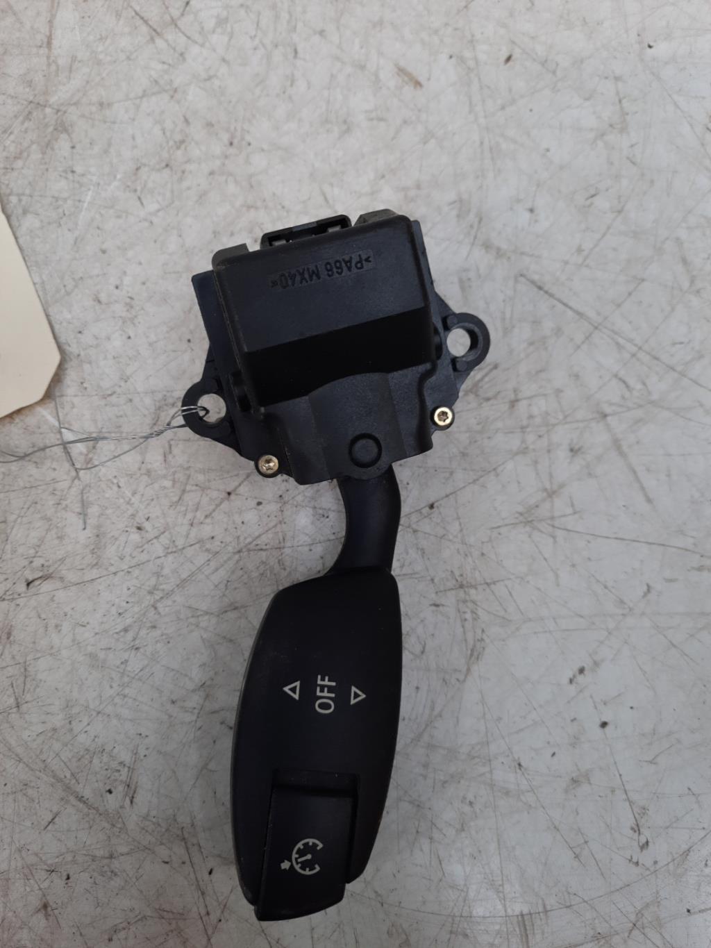 Commande regulateur vitesse BMW SERIE 5 E60 PHASE 2 Diesel - 1