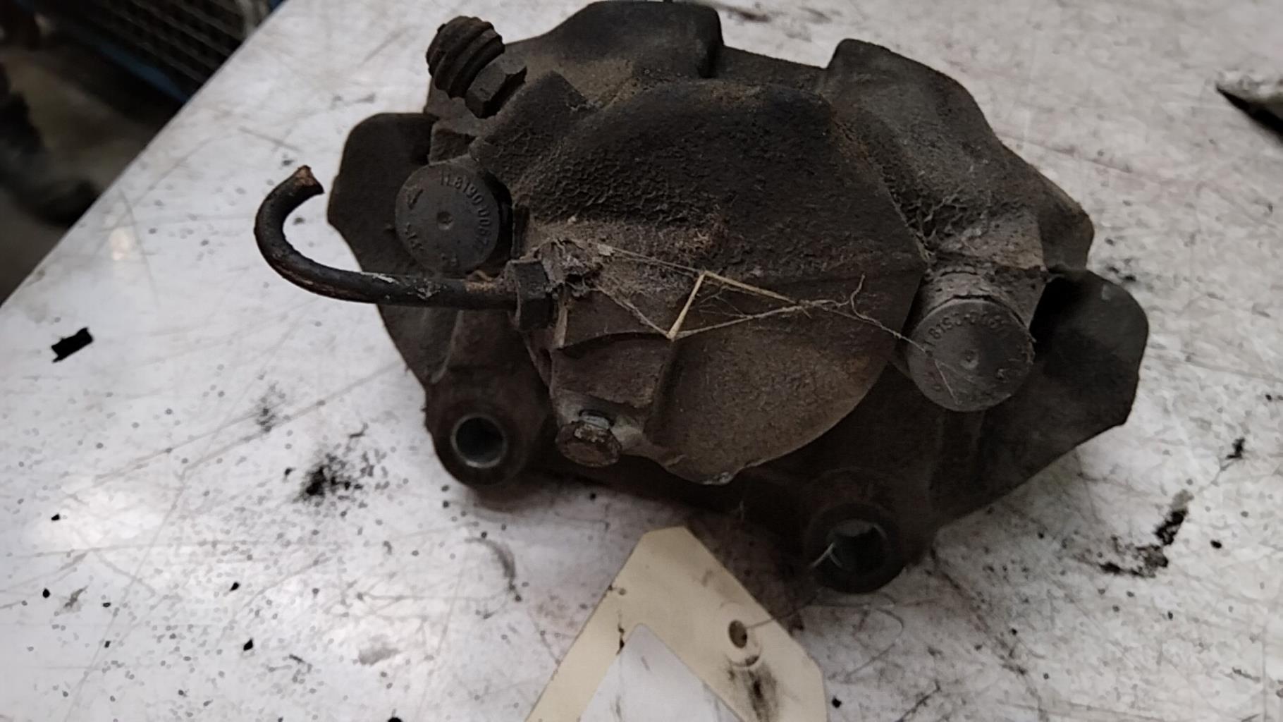 Pinza freni anteriore destra AUDI A4 1 AVANT PHASE 2 BREAK Diésel - 1