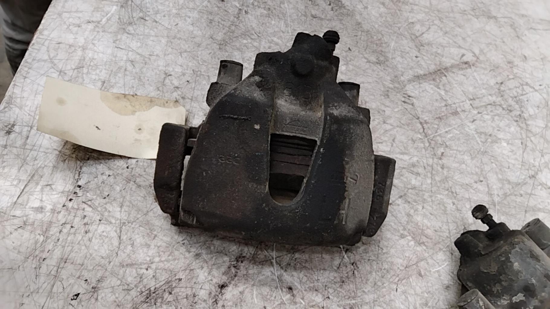 Pinza freni anteriore sinistra VOLVO V 50 PHASE 1 BREAK Diésel - 1