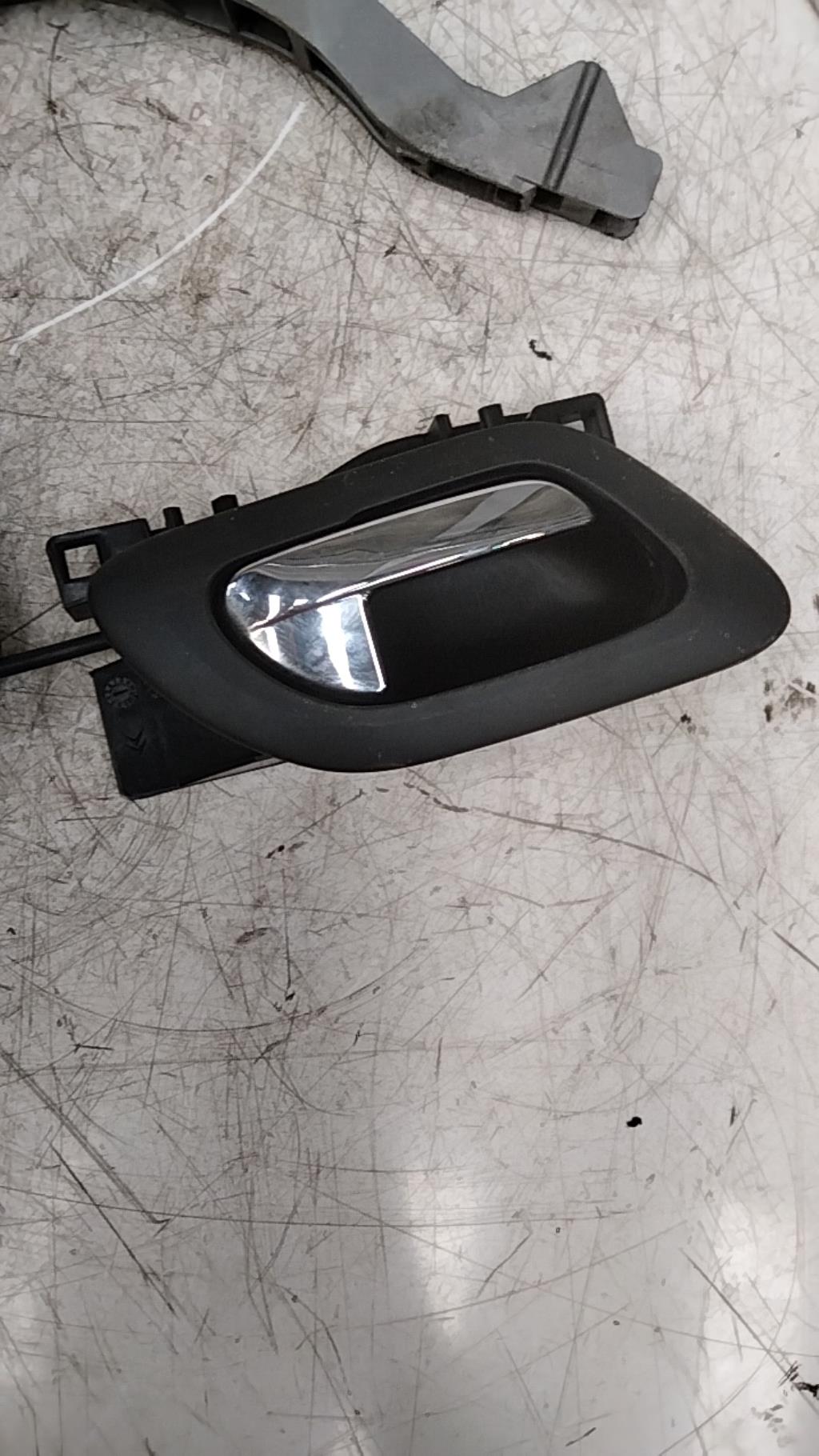 Chiusura centralizzata anteriore destra PEUGEOT 3008 1 PHASE 1 Diésel - 1