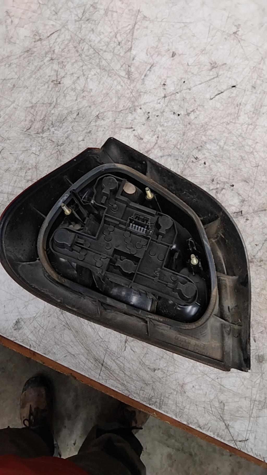 Fanale posteriore principale destro (luci) RENAULT MEGANE 1 PHASE 2  - 1