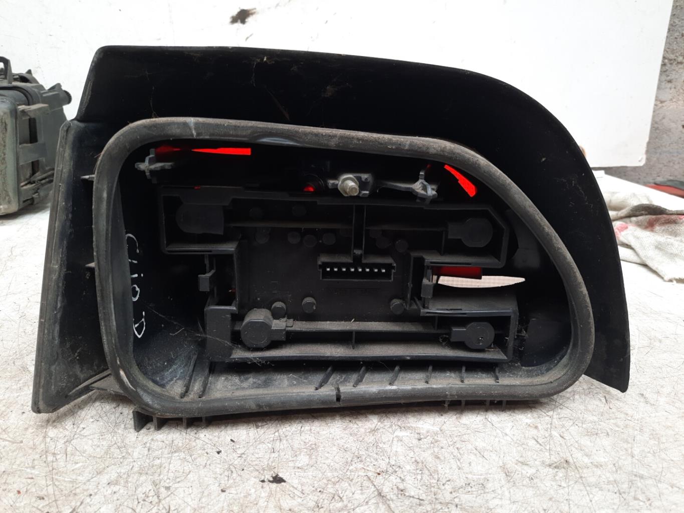 Fanale posteriore principale destro (luci) RENAULT CLIO 1 PHASE 2 Diésel - 1