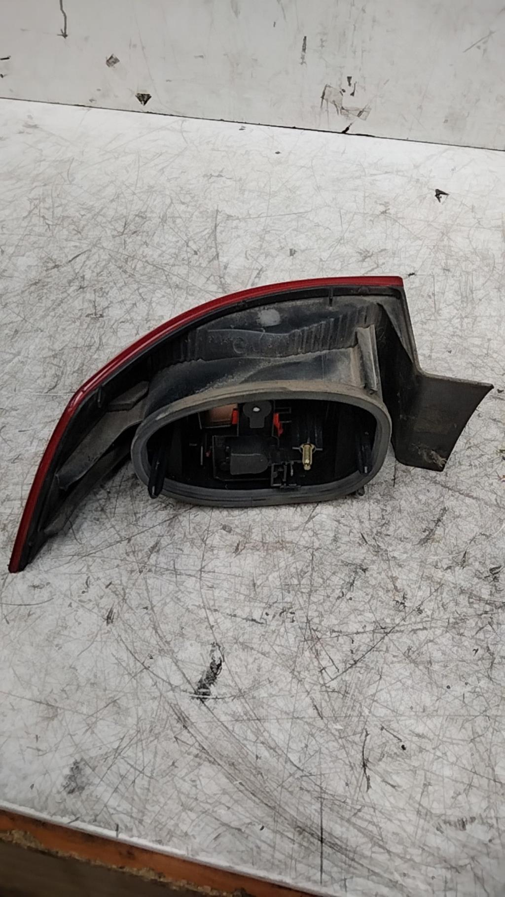 Fanale posteriore principale destro (luci) RENAULT LAGUNA 2 PHASE 1  - 1