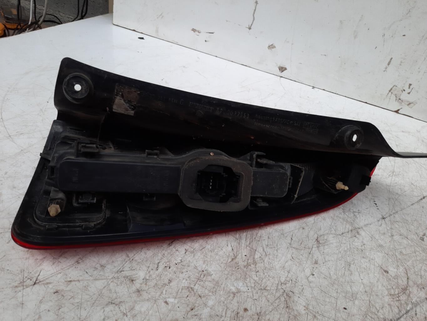 Fanale posteriore principale sinistro (luci) RENAULT ESPACE 4 PHASE 2 Diésel - 1