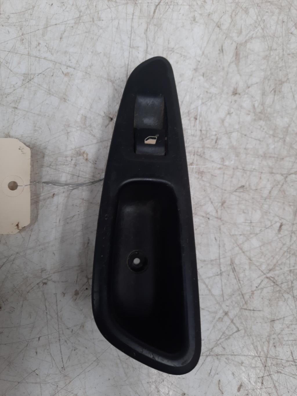Interruttore lavacristalli posteriore destro PEUGEOT 308 1 SW PHASE 1 BREAK Diésel - 1