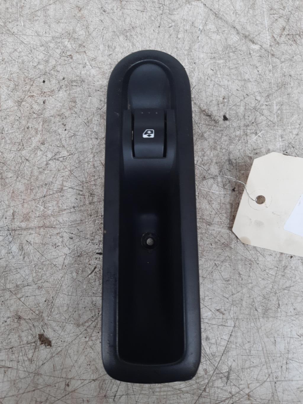 Interruttore lavacristalli posteriore destro RENAULT SCENIC 2 PHASE 1 Diésel - 1