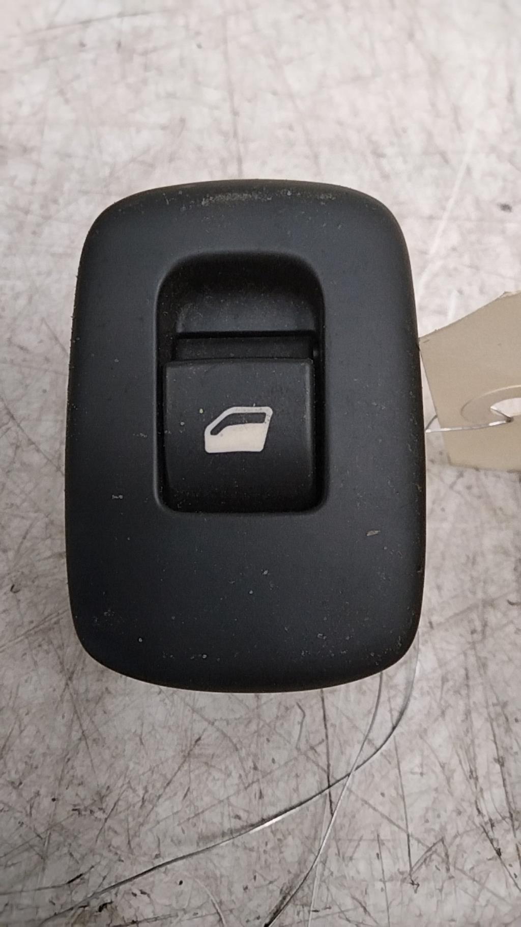 Interruttore lavacristalli posteriore destro CITROEN C3 2 PHASE 1 Diésel - 1