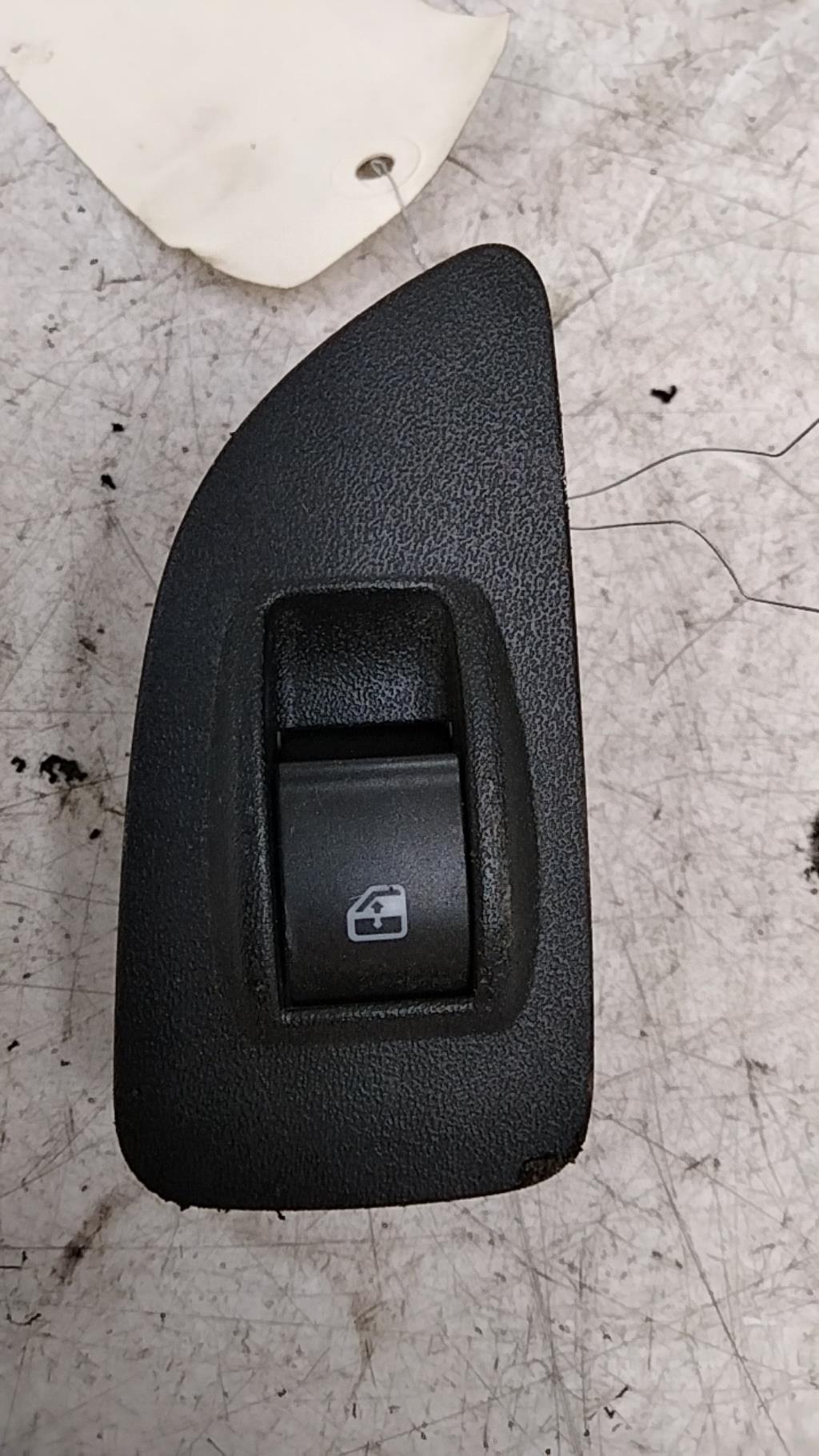 Interruttore lavacristalli posteriore sinistro FIAT BRAVO 2 Diésel - 1