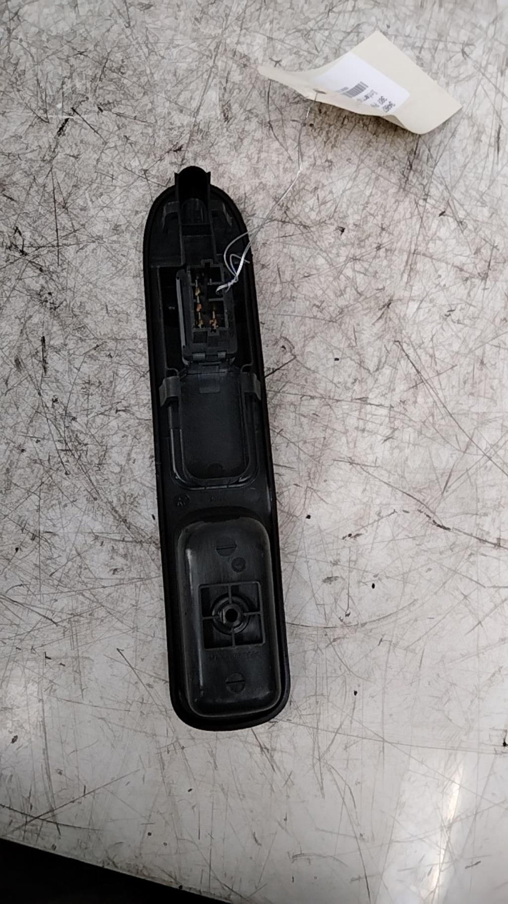 Interruttore lavacristalli anteriore destro PEUGEOT 307 PHASE 1 Diésel - 1