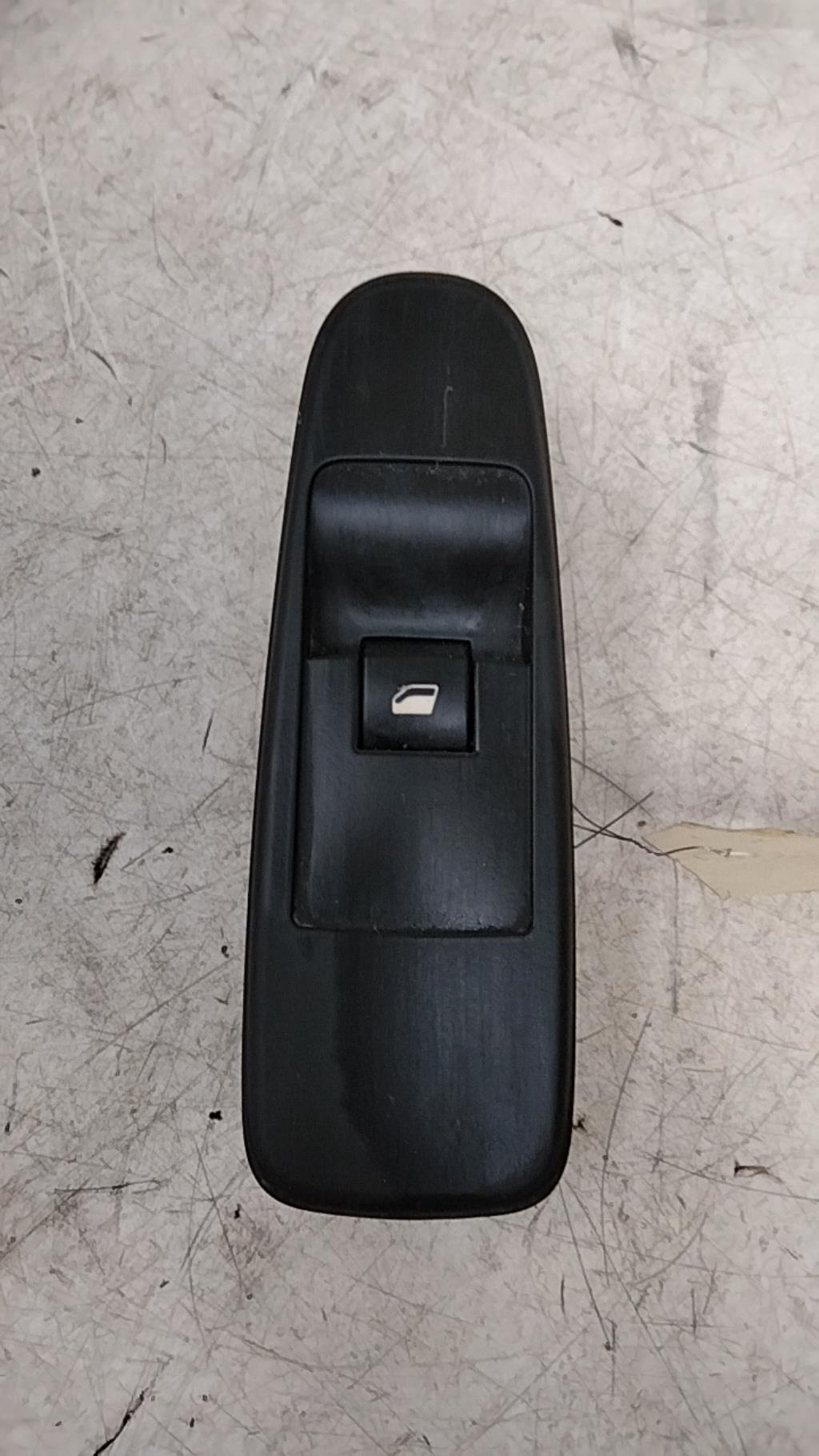 Interruttore lavacristalli anteriore destro CITROEN C4 GRAND PICASSO 1 Diésel - 1