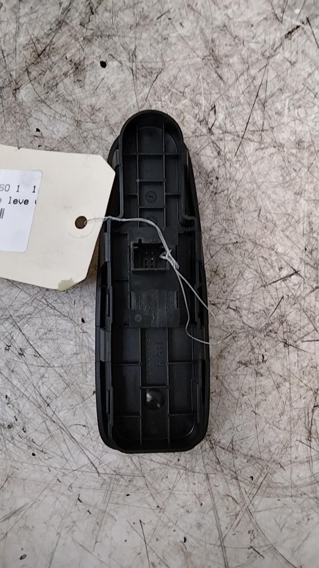 Interruttore lavacristalli anteriore destro CITROEN C4 GRAND PICASSO 1 Diésel - 1