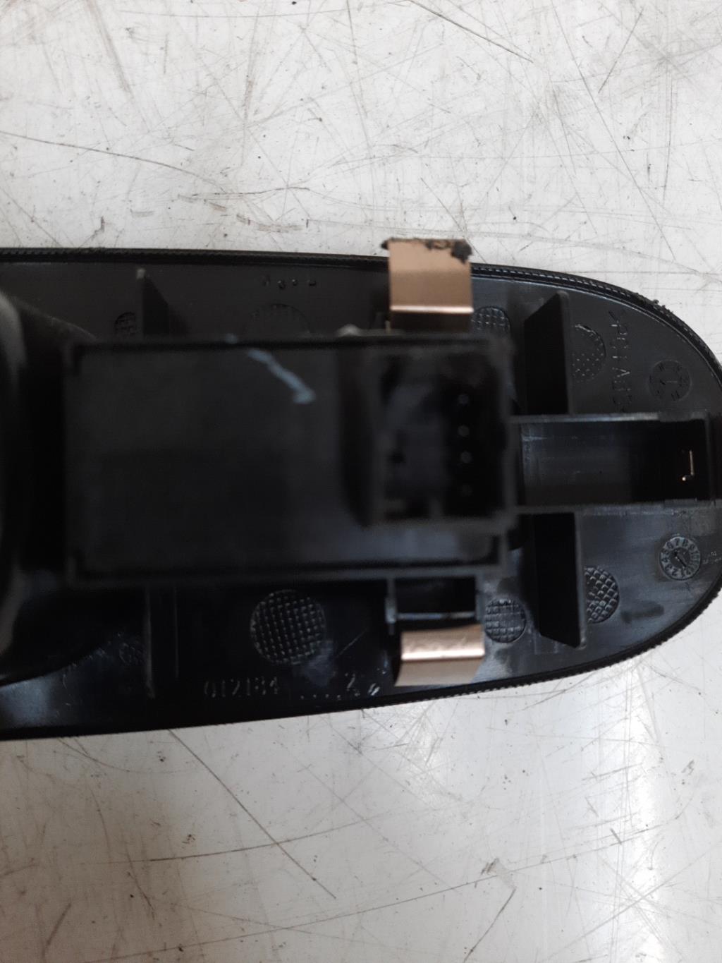 Interruttore lavacristalli anteriore destro FIAT PUNTO 3 Gasolina - 1