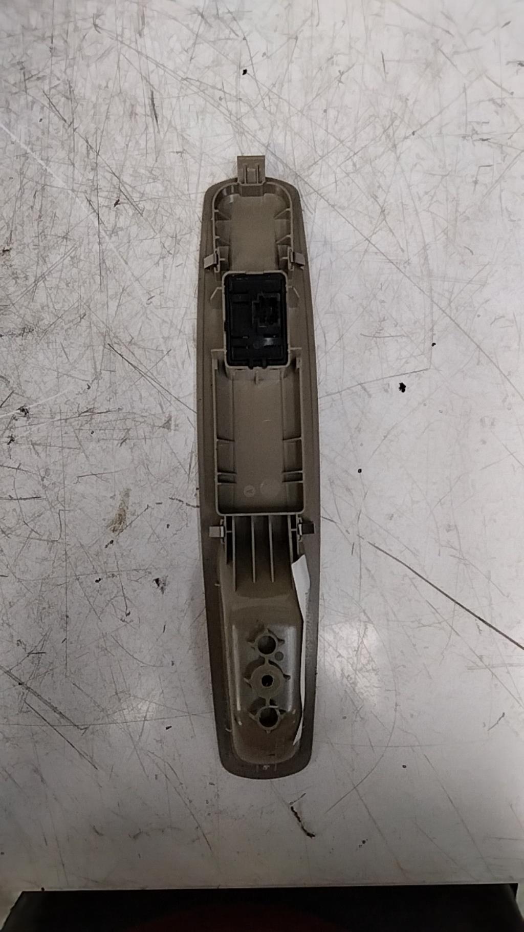 Interruttore lavacristalli anteriore destro RENAULT SCENIC 3 PHASE 2 Diésel - 1