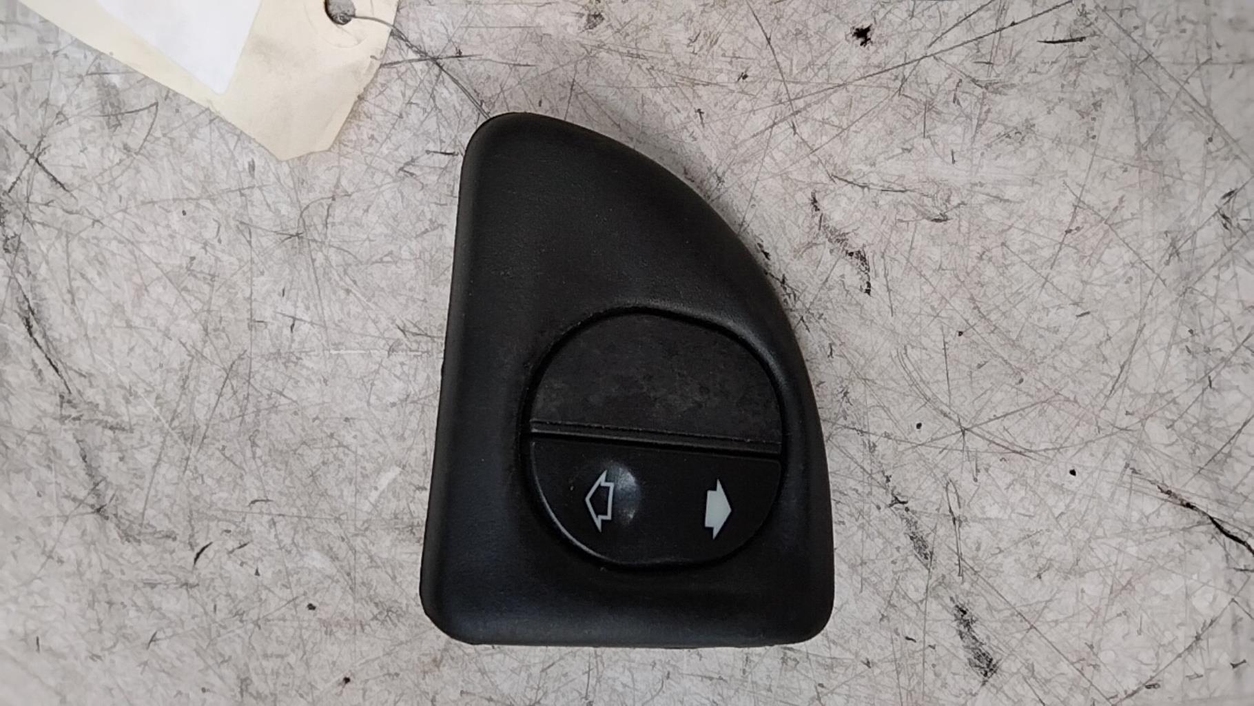 Interruttore lavacristalli anteriore destro FORD TOURNEO CONNECT 1 PHASE 1 Diésel - 1