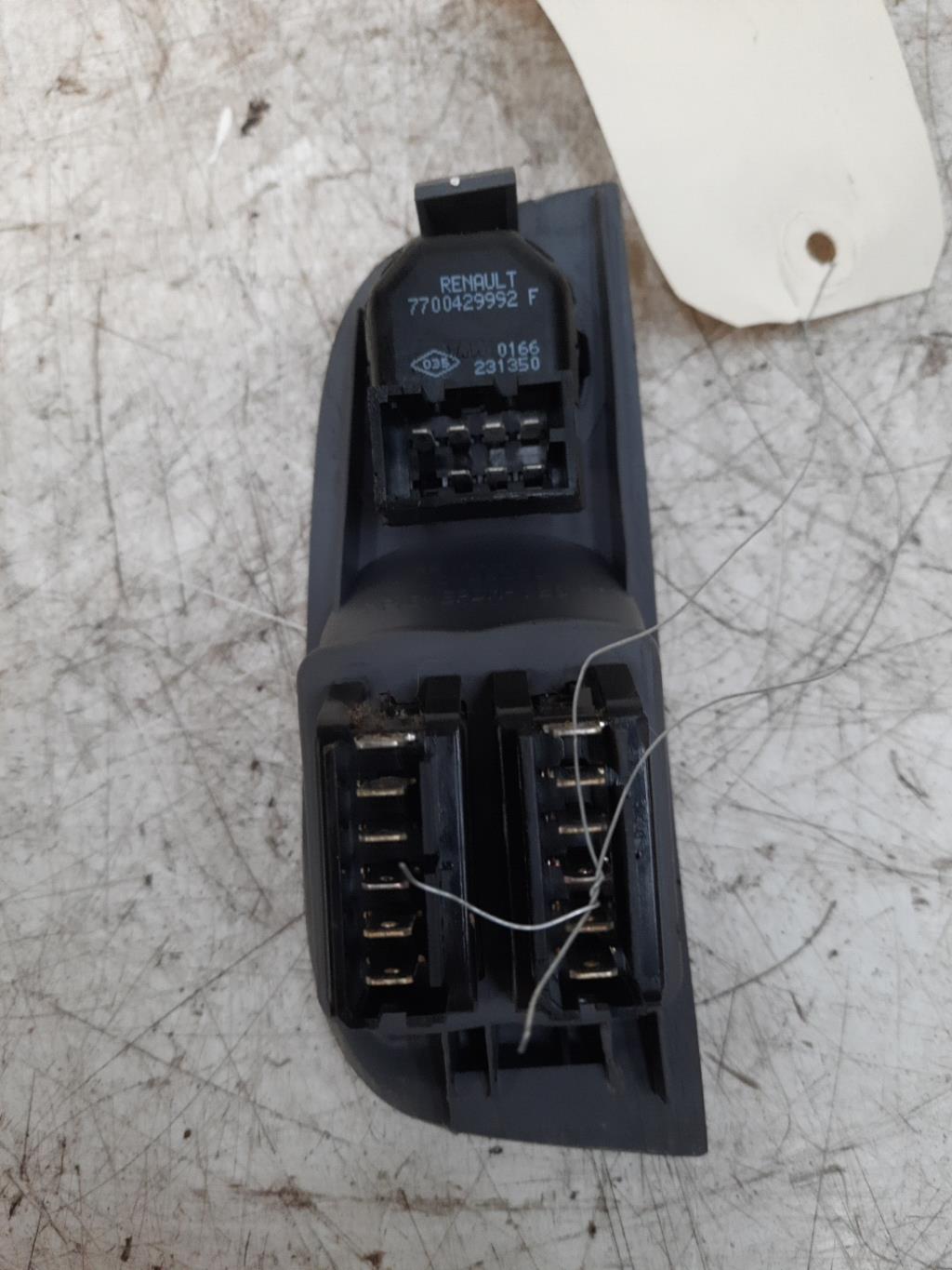 Interruttore lavacristalli anteriore sinistro RENAULT MEGANE 1 PHASE 2  - 1