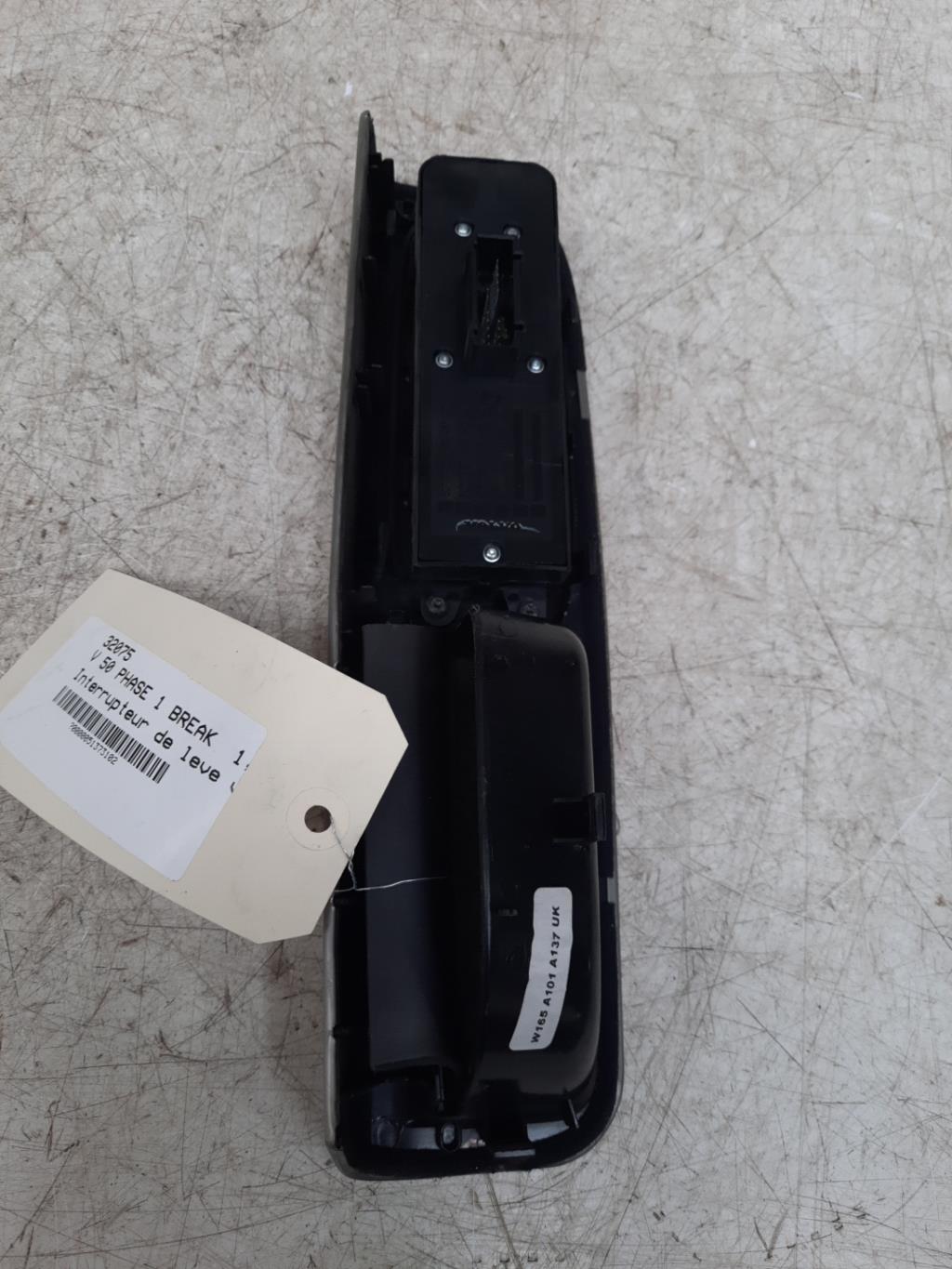 Interruttore lavacristalli anteriore sinistro VOLVO V 50 PHASE 1 BREAK Diésel - 1