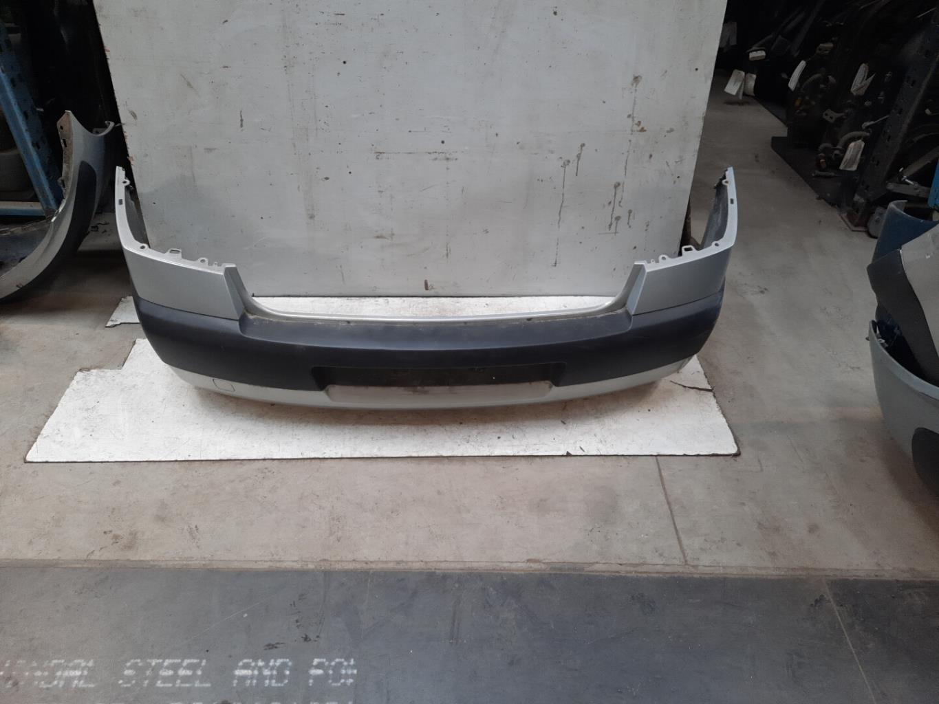 Paraurti posteriore RENAULT MEGANE 2 PHASE 1 Diésel - 1