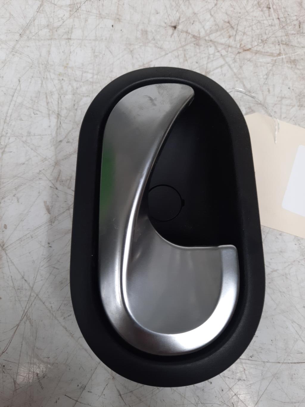 Maniglia interna anteriore destra RENAULT TWINGO 3 Gasolina - 1