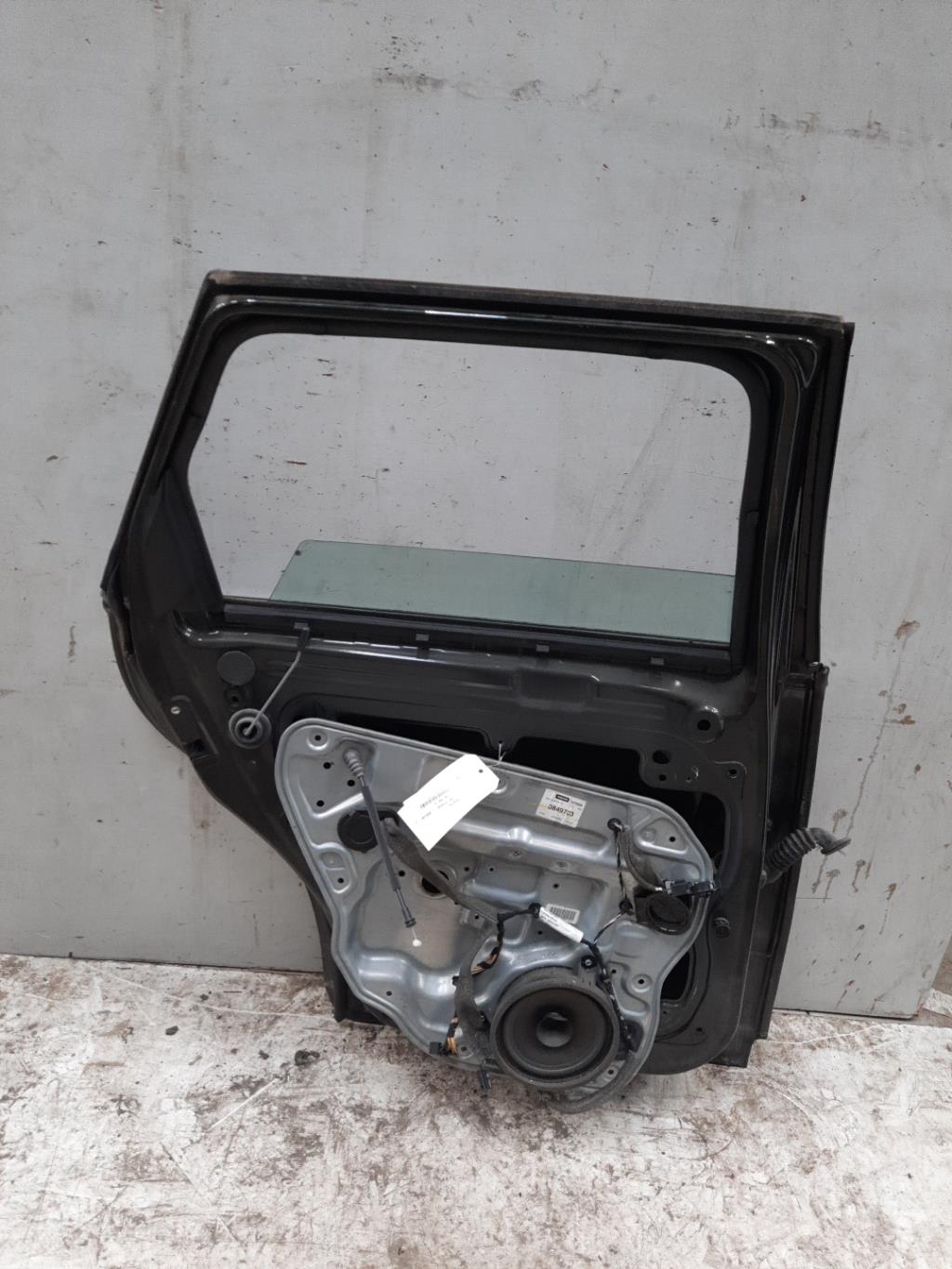 Portiera posteriore sinistra VOLVO V 50 PHASE 1 BREAK Diésel - 1