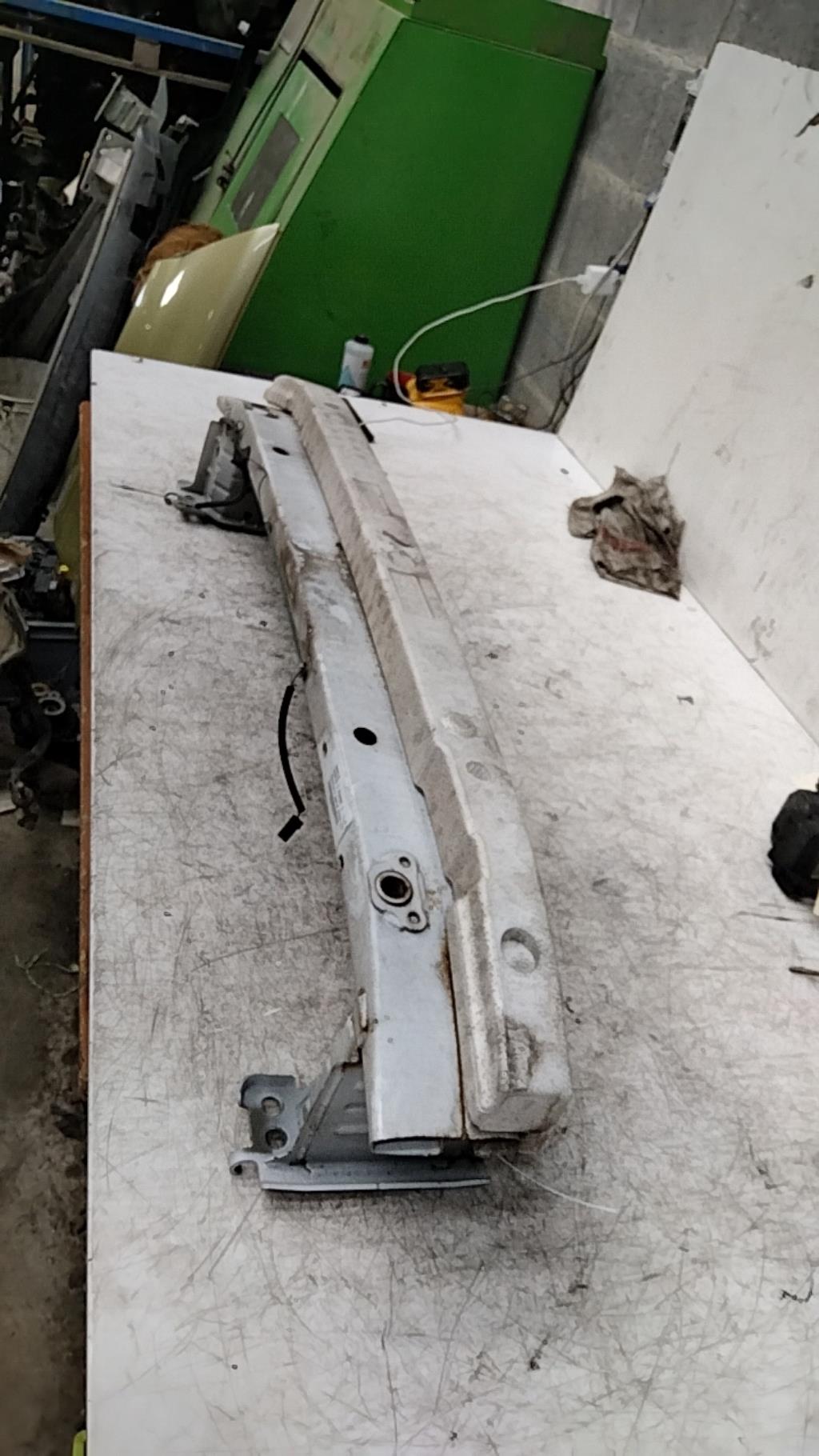 Traversa rinforzo paraurti anteriore TOYOTA AURIS 1 PHASE 1 Diésel - 1