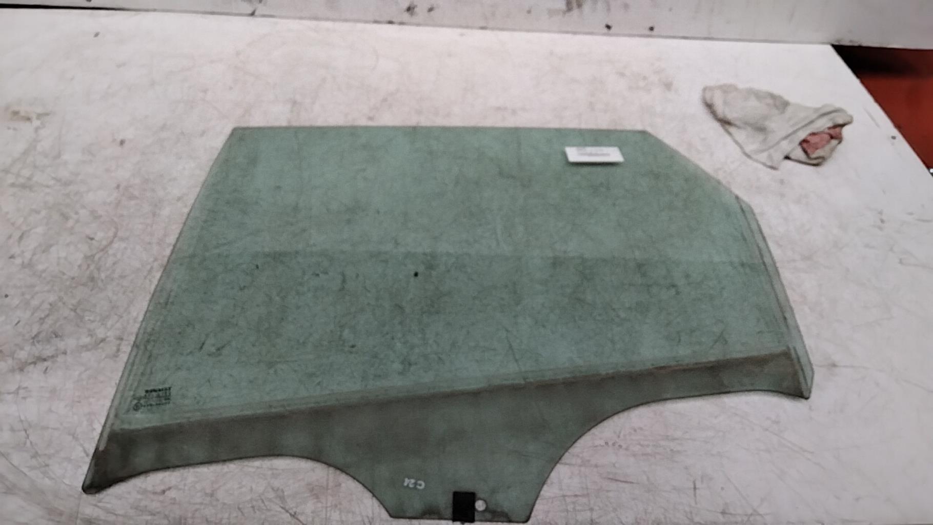Vitre avant gauche RENAULT SCENIC 2 PHASE 1 Diesel - 1