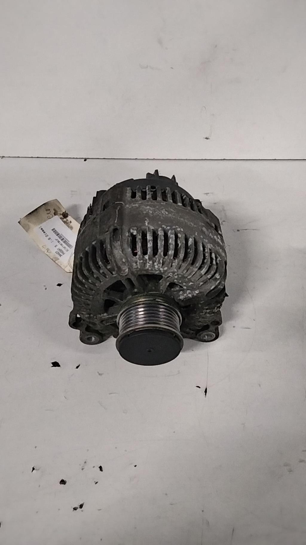 Alternatore VOLKSWAGEN PASSAT 5 Diésel - 1
