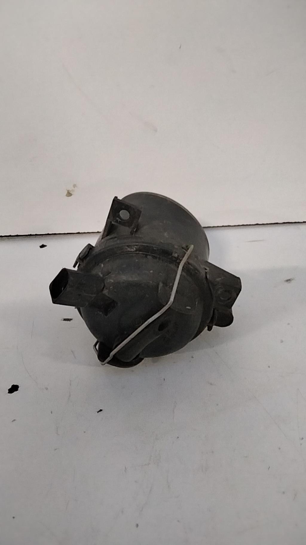 Fendinebbia sinistro (luce) VOLKSWAGEN POLO 4 PHASE 1 Gasolina - 1