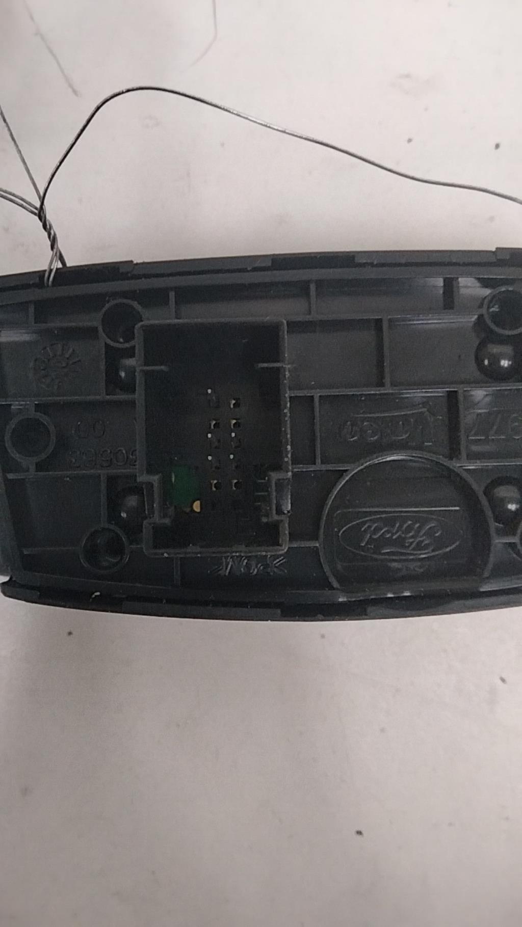 Bouton de warning FORD KA 2 PHASE 2 Essence - 1