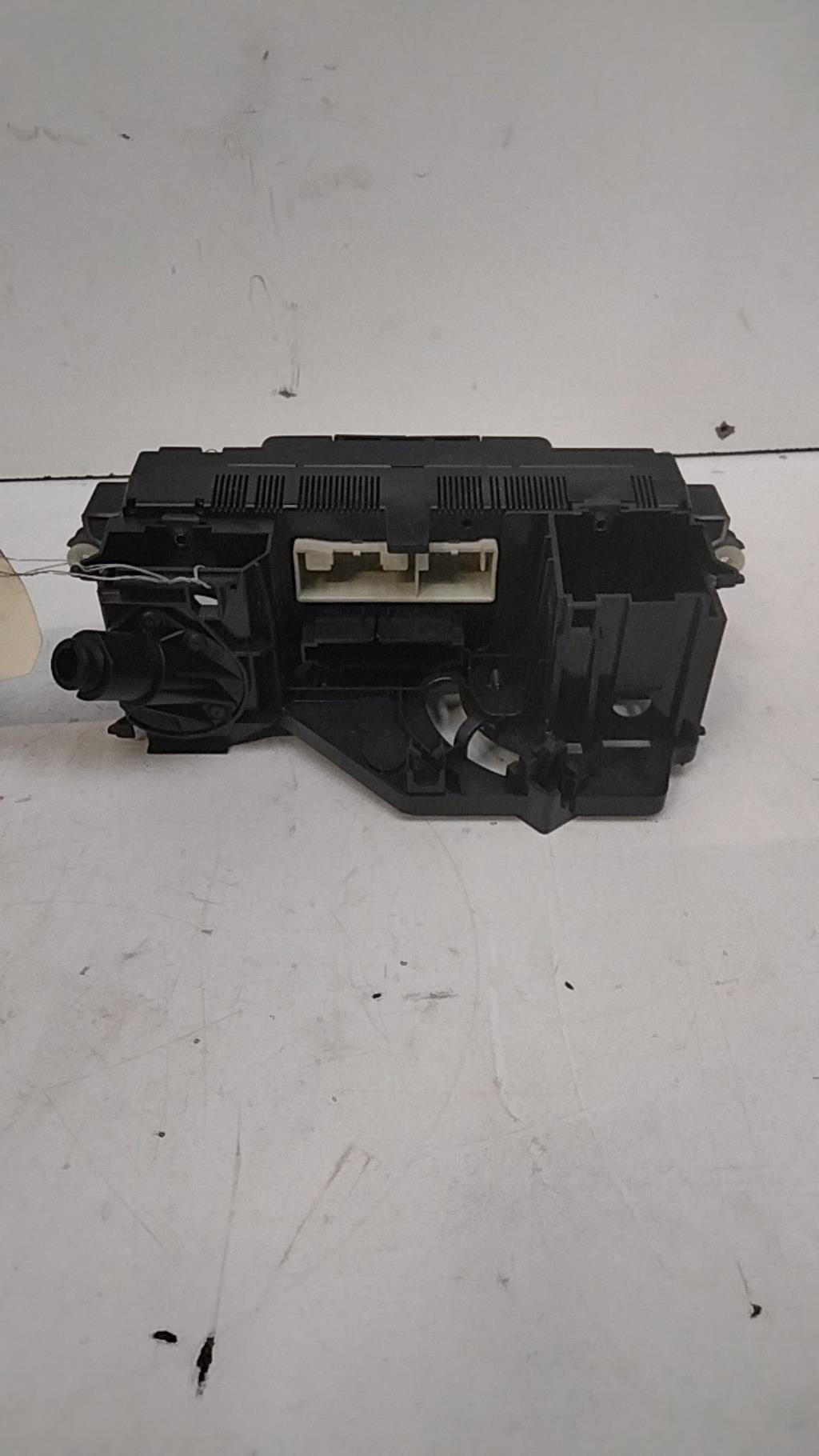 Commande chauffage VOLKSWAGEN PASSAT 5 Diesel - 1