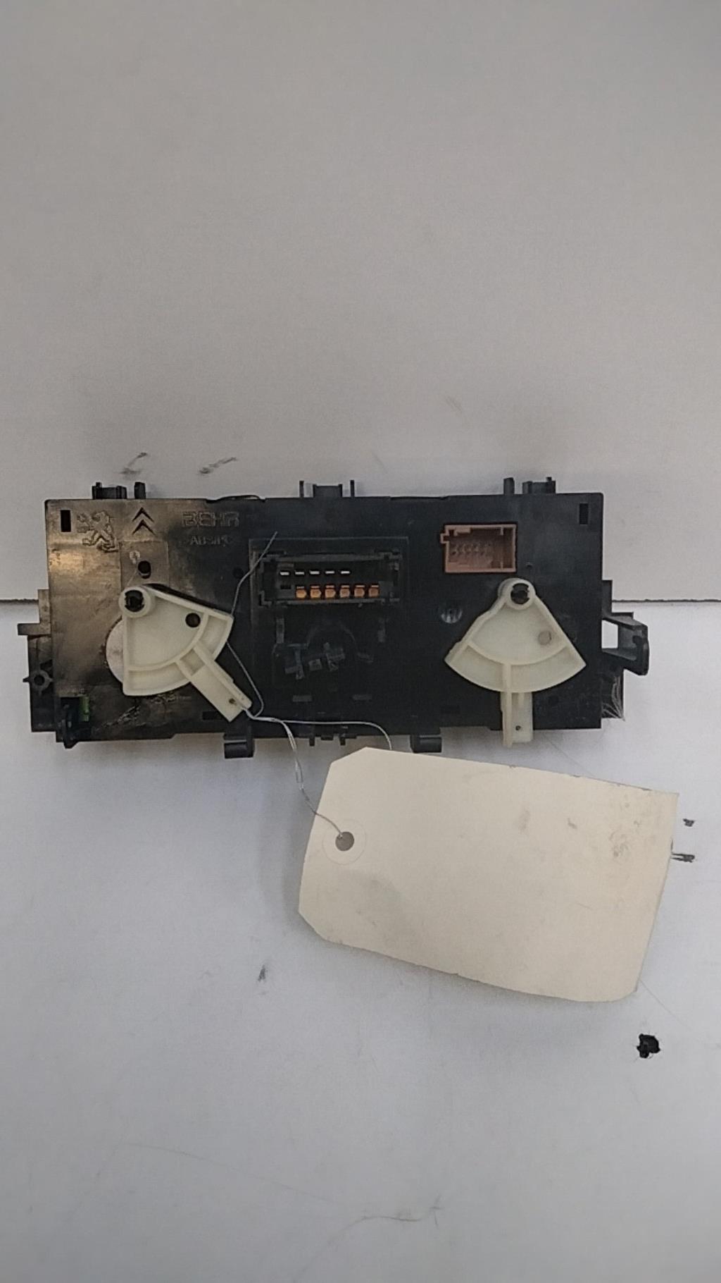 Commande chauffage CITROEN C3 2 PHASE 1 Diesel - 1