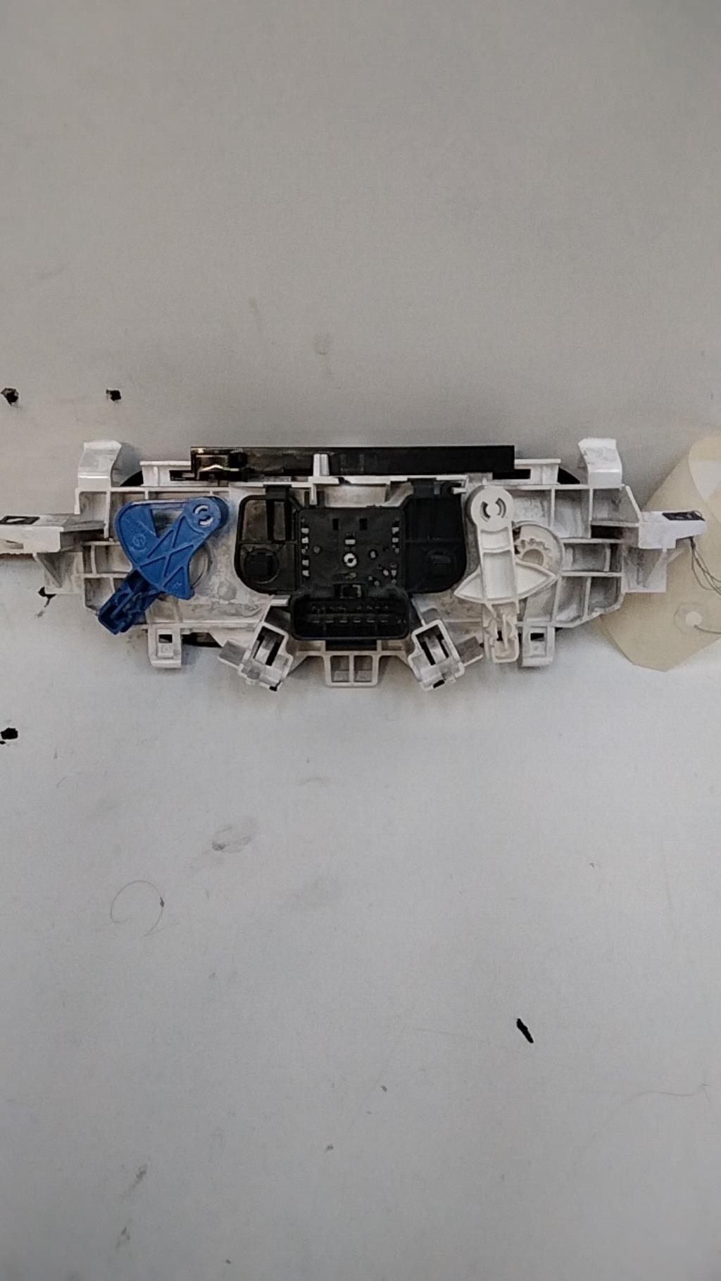 Commande chauffage RENAULT TWINGO Essence - 1