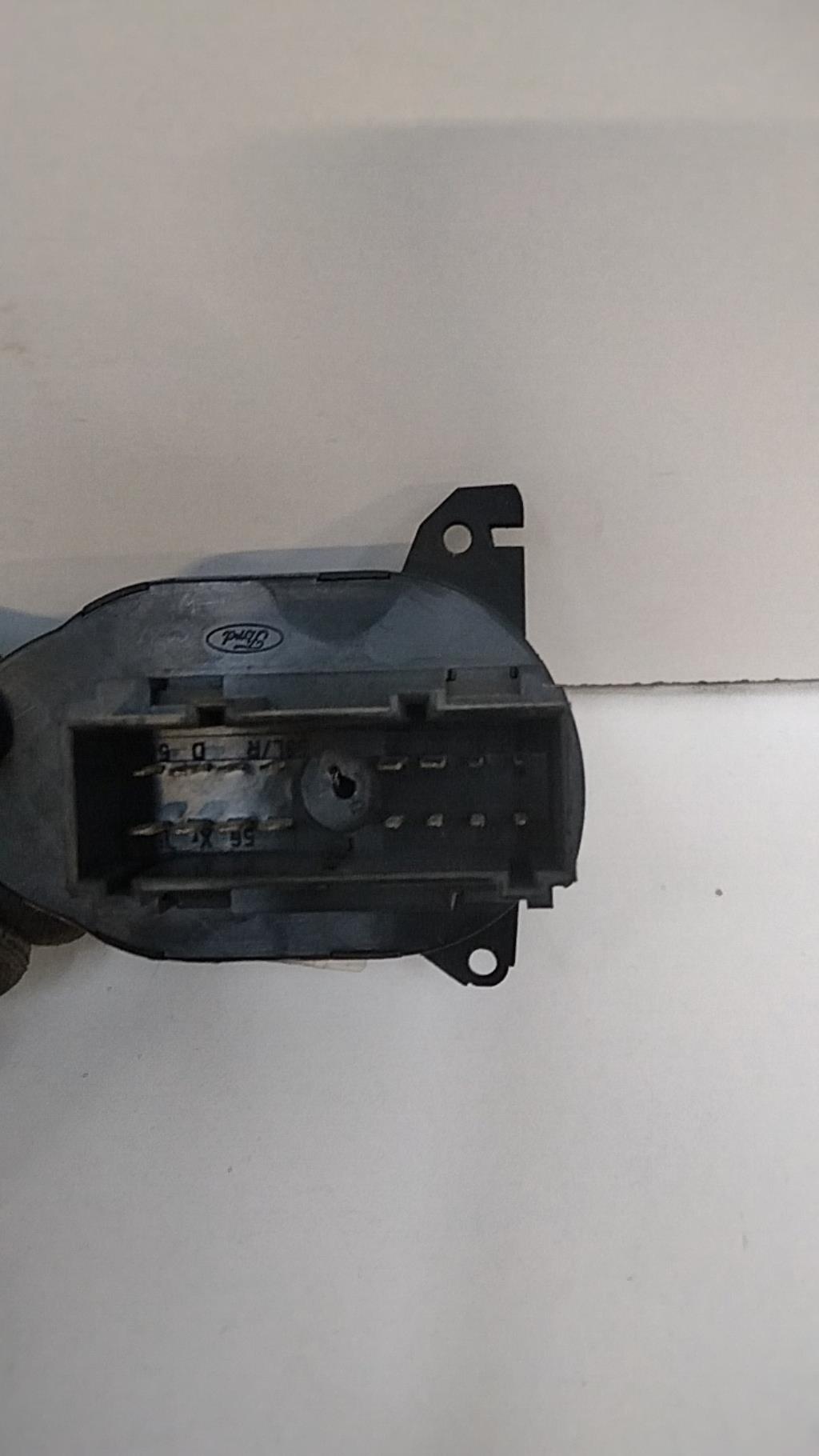 Commande de phare FORD FOCUS 1 Essence - 1