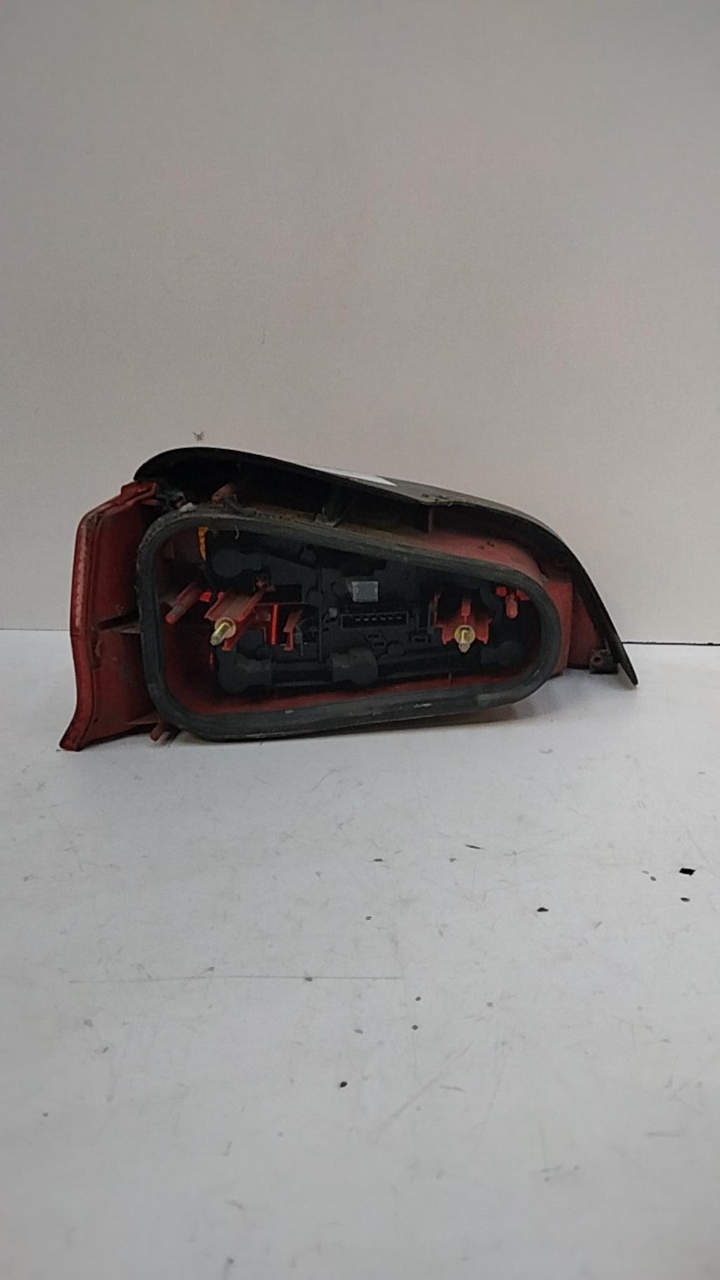 Fanale posteriore principale destro (luci) PEUGEOT 106 PHASE 2 Gasolina - 1
