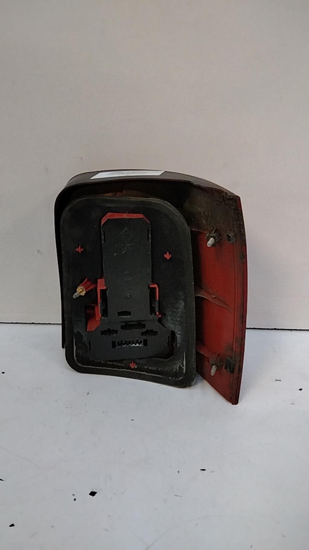 Fanale posteriore principale sinistro (luci) VOLKSWAGEN PASSAT 4 PHASE 1 BREAK Diésel - 1