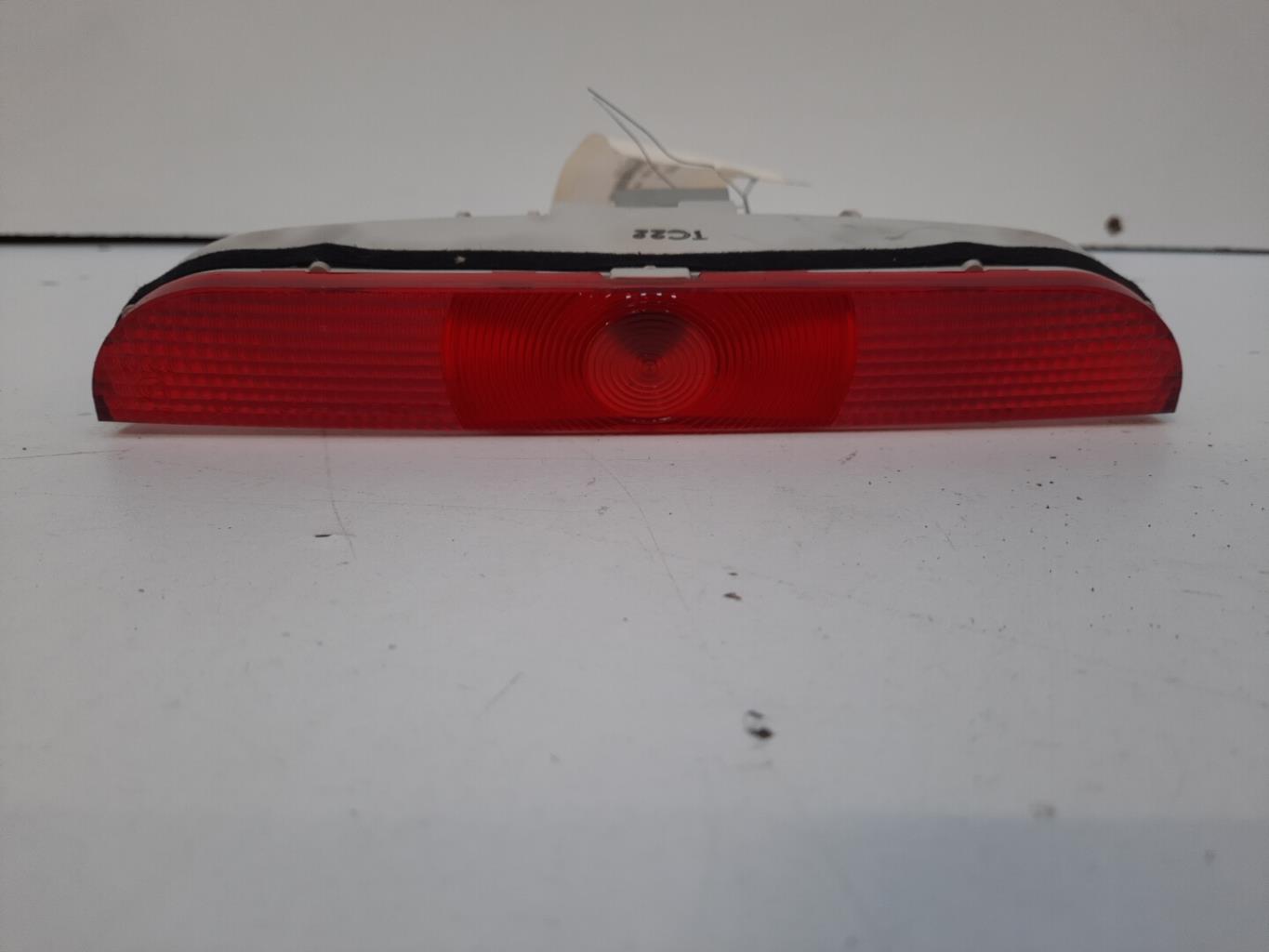 Feu arriere stop central MAZDA 3 1 PHASE 1 Essence - 1
