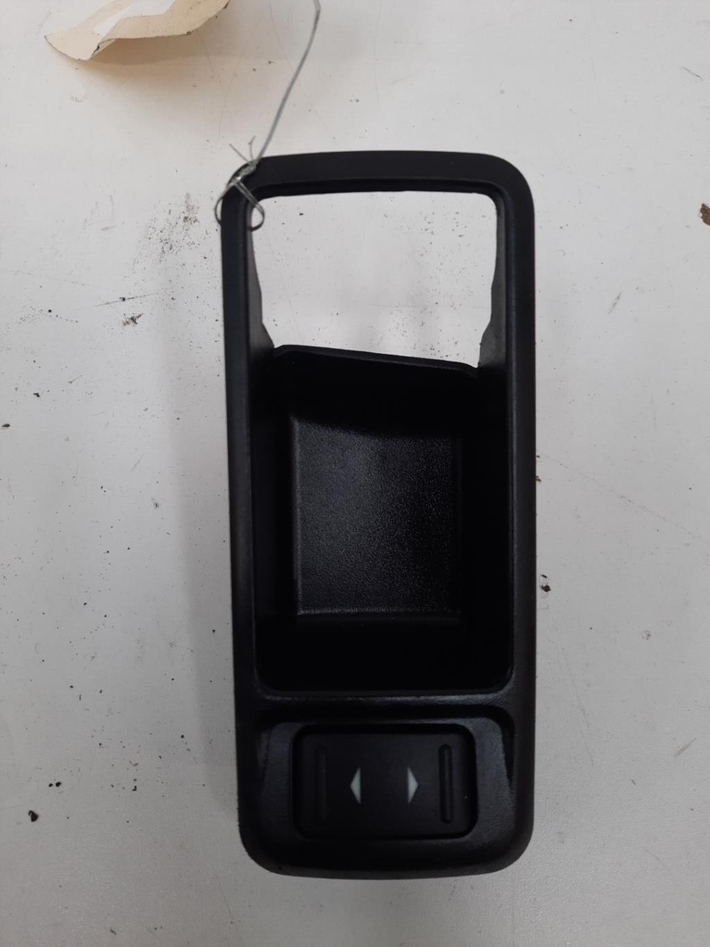 Interruttore lavacristalli posteriore destro FORD C-MAX 1 PHASE 2 Diésel - 1