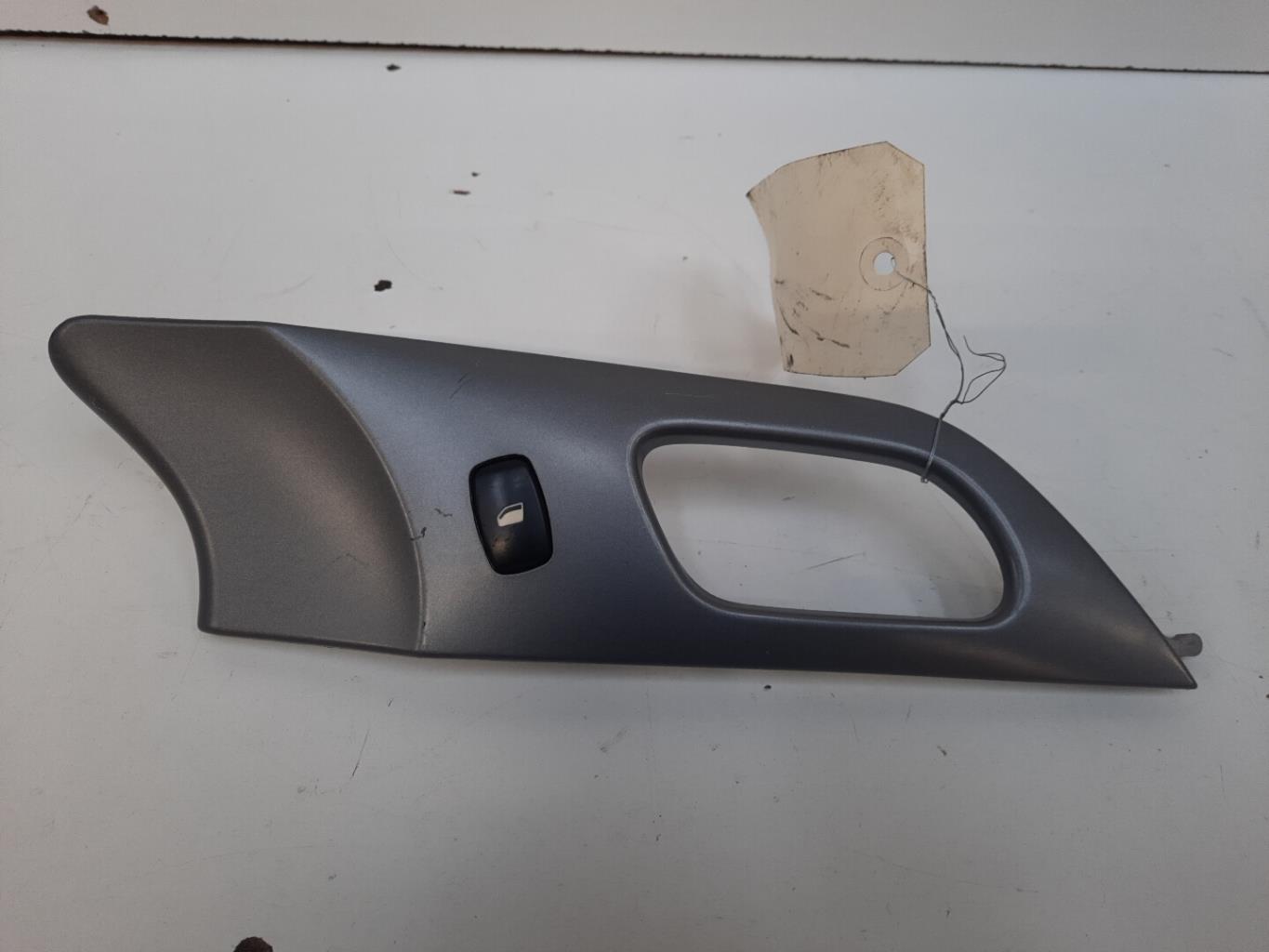Interruttore lavacristalli anteriore destro PEUGEOT 407 Diésel - 1