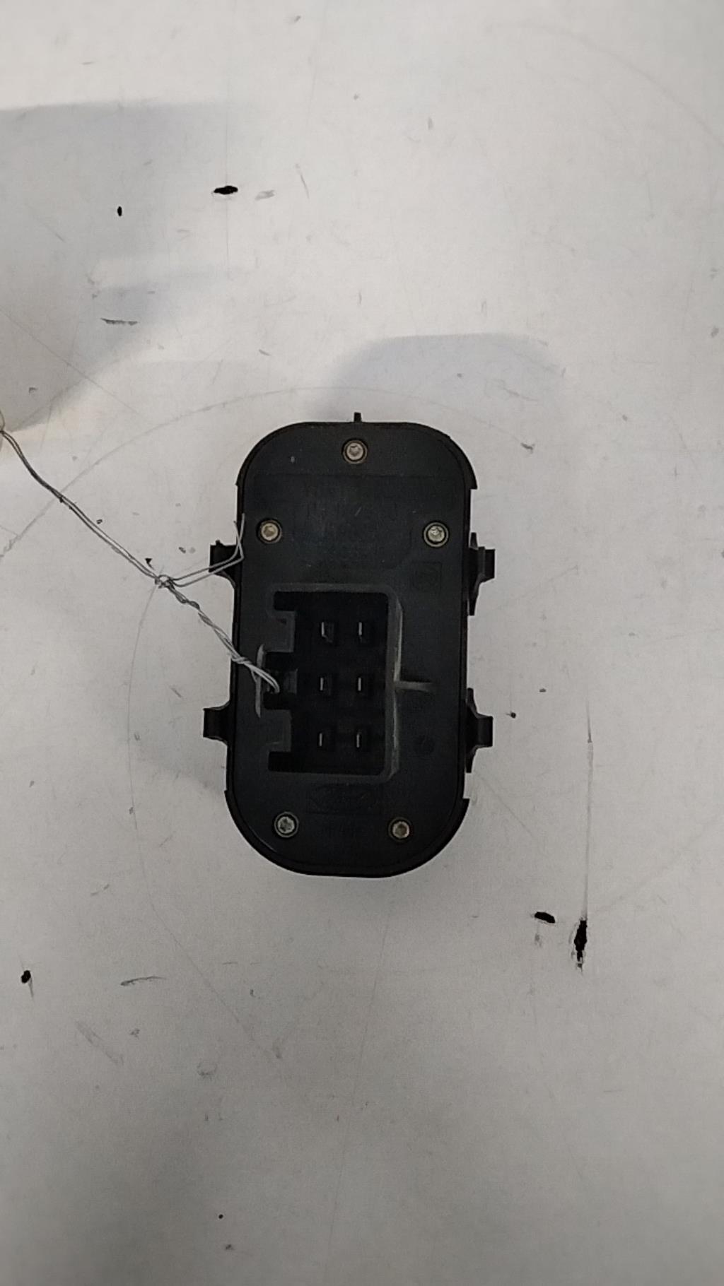 Interruttore lavacristalli anteriore sinistro FORD FOCUS 1 Gasolina - 1