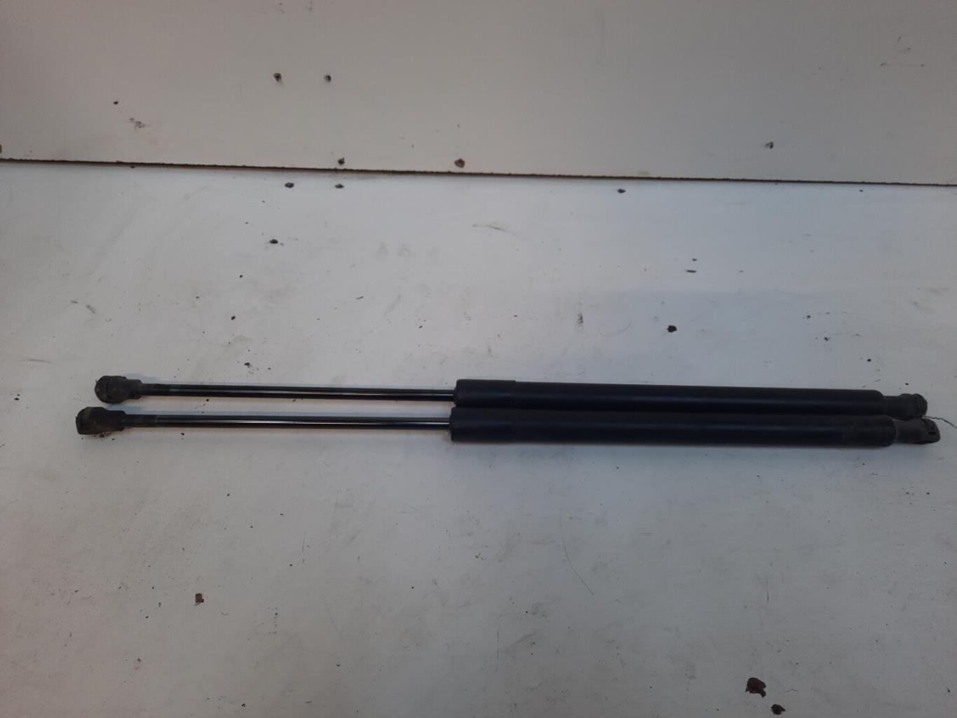 Verin de coffre PEUGEOT 207 PHASE 1 BREAK Diesel - 1