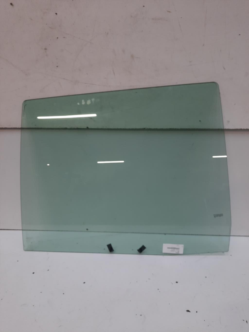 Vitre arriere gauche CITROEN C8 Diesel - 1