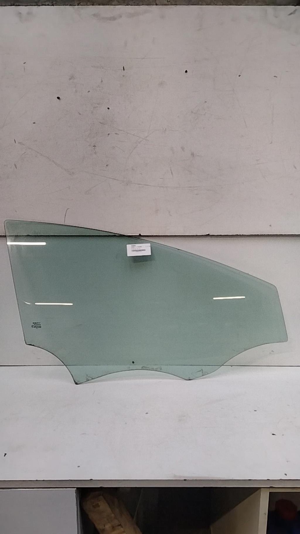 Vitre avant droit SEAT LEON 2 PHASE 1 Diesel - 1