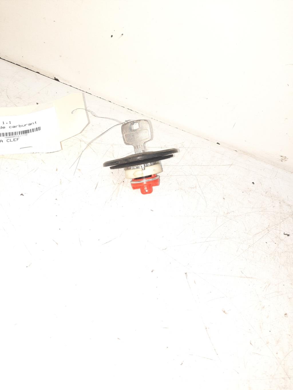 Bouchon de carburant RENAULT SUPER 5  - 1