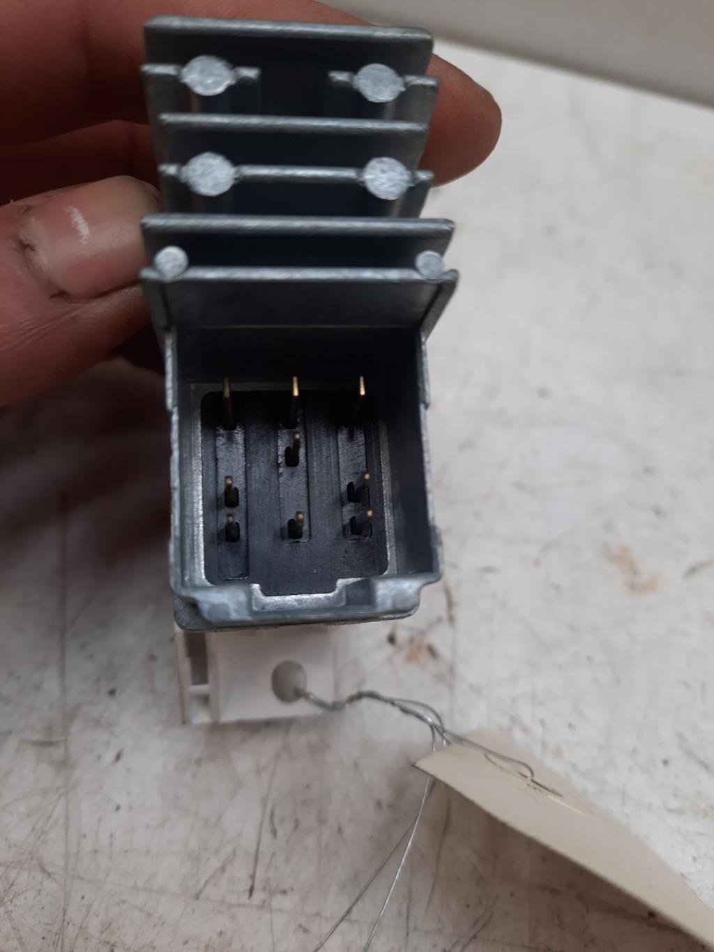 Bouton de warning FORD FOCUS 1  - 1