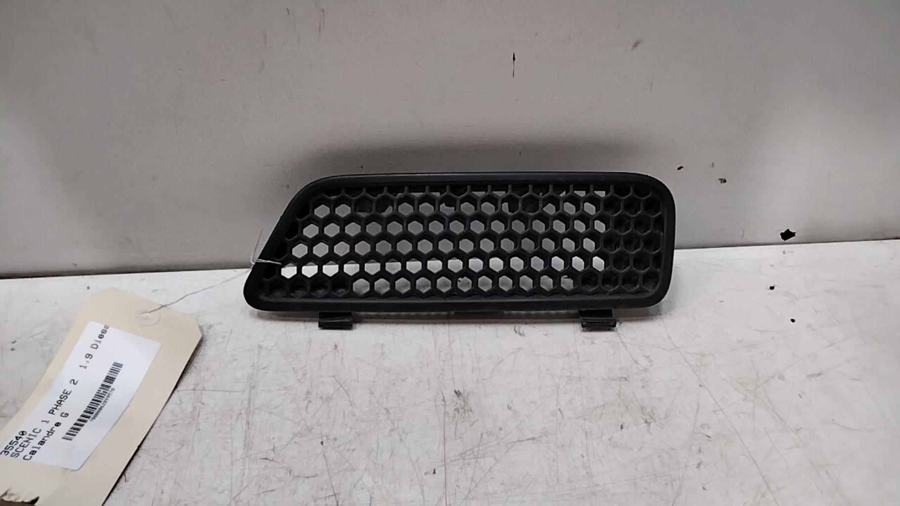 Calandre gauche RENAULT SCENIC 1 PHASE 2 Diesel - 1